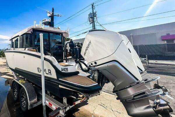 XO Boats EXPLR 10S Plus Yacht For Sale
