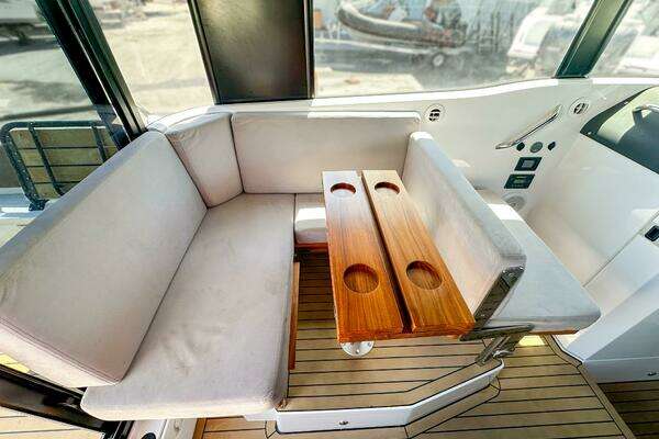 XO Boats EXPLR 10S Plus Yacht For Sale