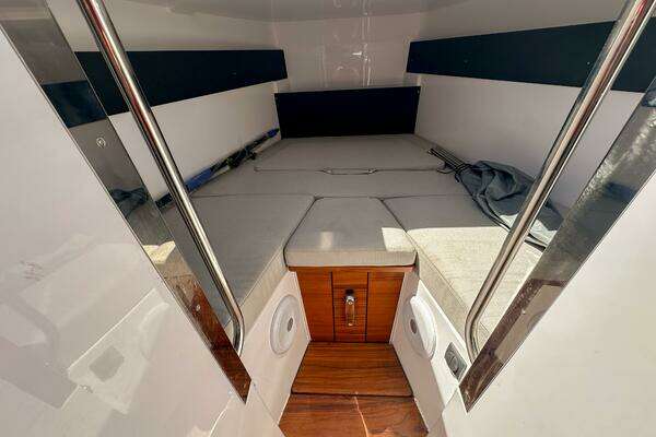 XO Boats EXPLR 10S Plus Yacht For Sale