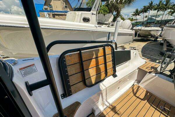 XO Boats EXPLR 10S Plus Yacht For Sale