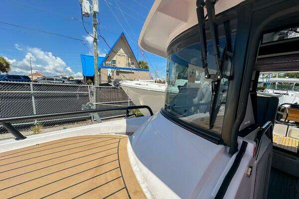 XO Boats EXPLR 10S Plus Yacht For Sale