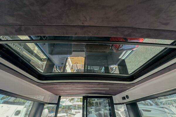 XO Boats EXPLR 10S Plus Yacht For Sale