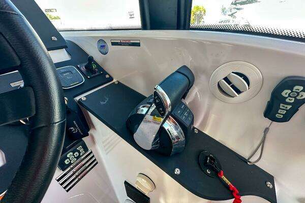 XO Boats EXPLR 10S Plus Yacht For Sale