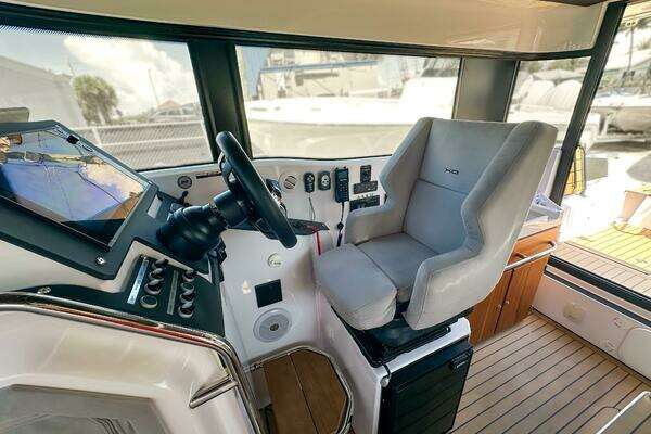 XO Boats EXPLR 10S Plus Yacht For Sale