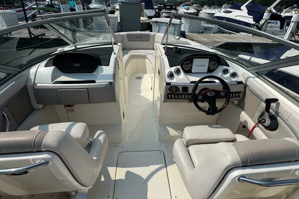 27ft Sea Ray Yacht For Sale