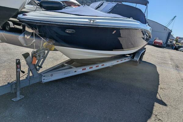 27ft Sea Ray Yacht For Sale