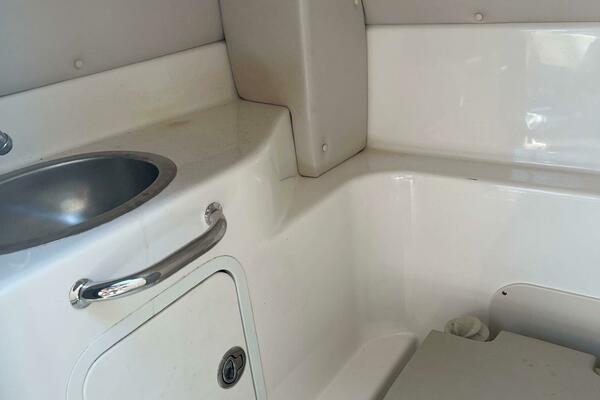 27ft Sea Ray Yacht For Sale