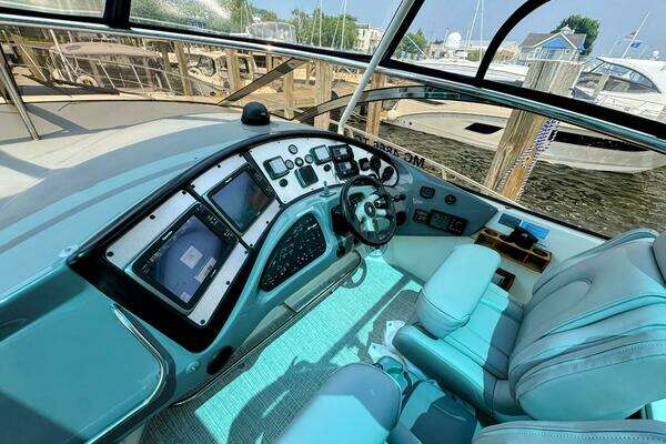 Cruisers Yachts 540 Express Yacht For Sale