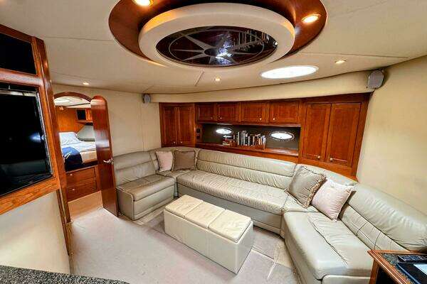 Cruisers Yachts 540 Express Yacht For Sale
