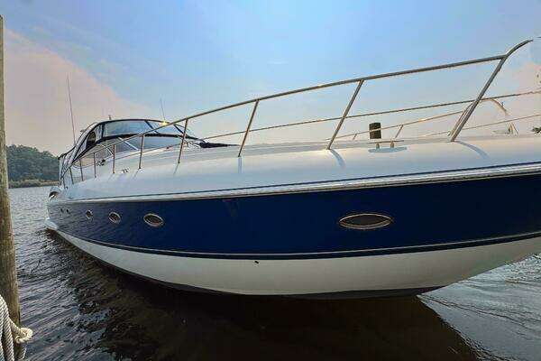 Cruisers Yachts 540 Express Yacht For Sale