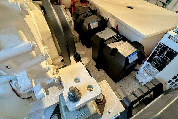 Cruisers Yachts 540 Express Yacht For Sale