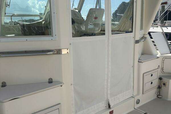 Photo of the 1996 Albin 31 Tournament Express "Low Country"