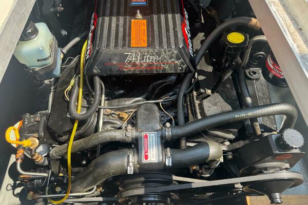 27ft Sea Ray Yacht For Sale