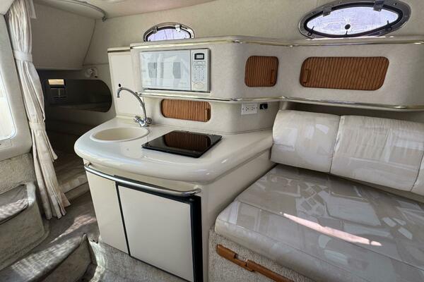 27ft Sea Ray Yacht For Sale