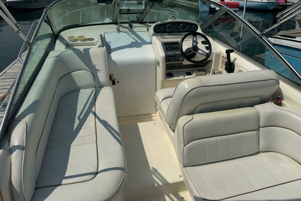27ft Sea Ray Yacht For Sale
