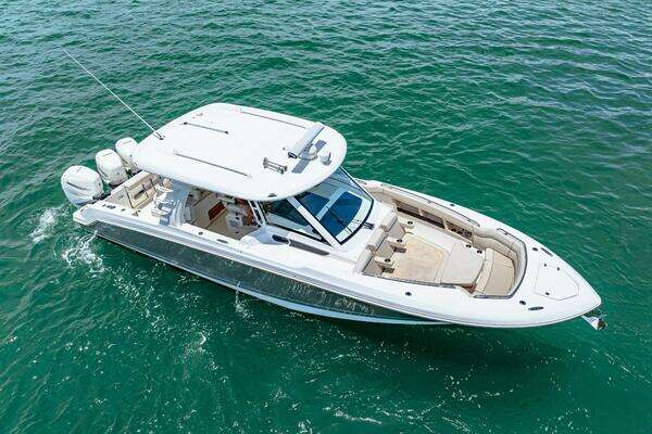 Boston Whaler 350 Realm Yacht For Sale