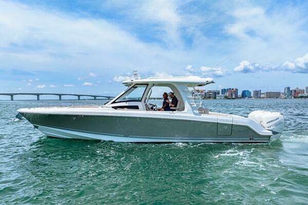 35-ft-Boston Whaler-2019-350 Realm-Our Trade  Sarasota  Florida United States  yacht for sale