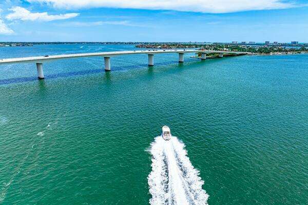 Boston Whaler 350 Realm Yacht For Sale