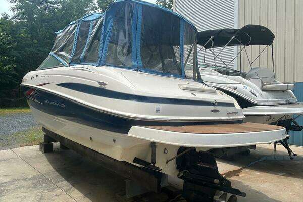 Photo of the 2007 Maxum 2400 SC3