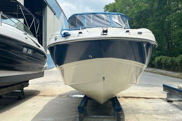Photo of the 2007 Maxum 2400 SC3
