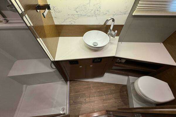 Cruisers Yachts 46 Cantius Yacht For Sale