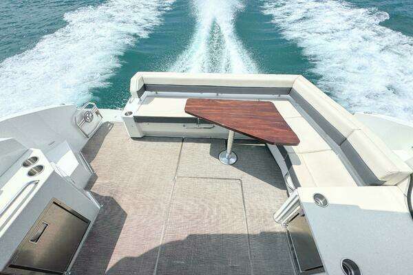 Cruisers Yachts 46 Cantius Yacht For Sale