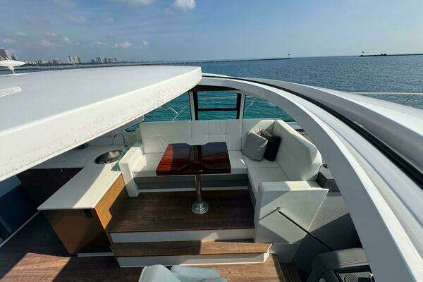 Cruisers Yachts 46 Cantius Yacht For Sale