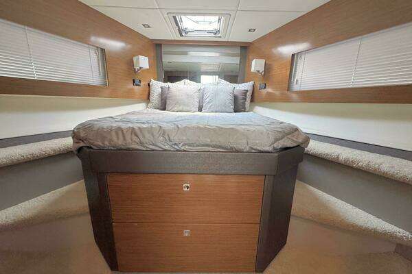 Cruisers Yachts 46 Cantius Yacht For Sale