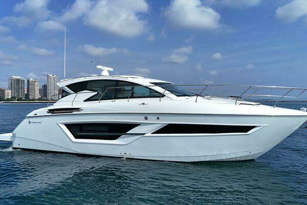 Cruisers Yachts 46 Cantius Yacht For Sale