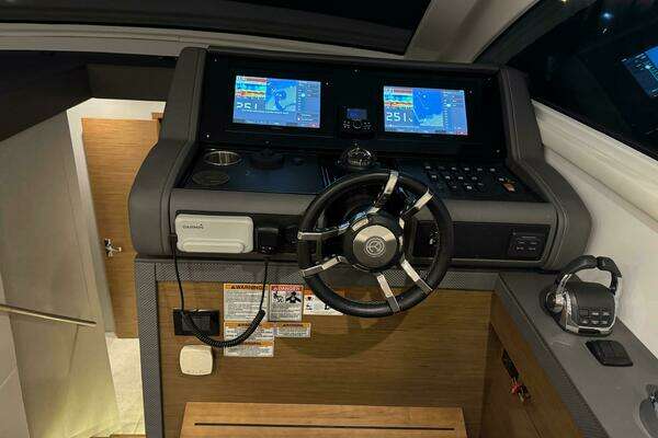 Cruisers Yachts 46 Cantius Yacht For Sale