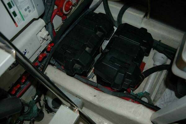 Sabre 36 Flybridge Sedan Yacht For Sale