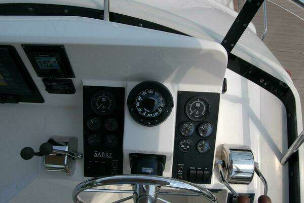 Sabre 36 Flybridge Sedan Yacht For Sale