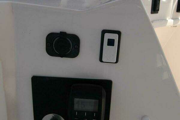 Sabre 36 Flybridge Sedan Yacht For Sale