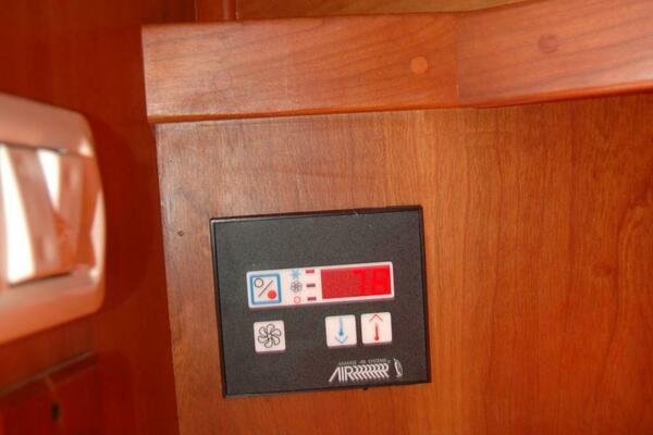 Eight Bells 36ft Sabre Yacht For Sale