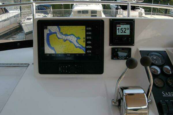 Sabre 36 Flybridge Sedan Yacht For Sale