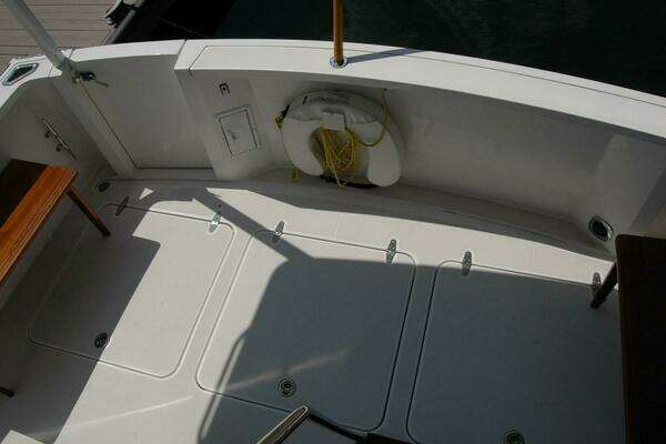 Sabre 36 Flybridge Sedan Yacht For Sale
