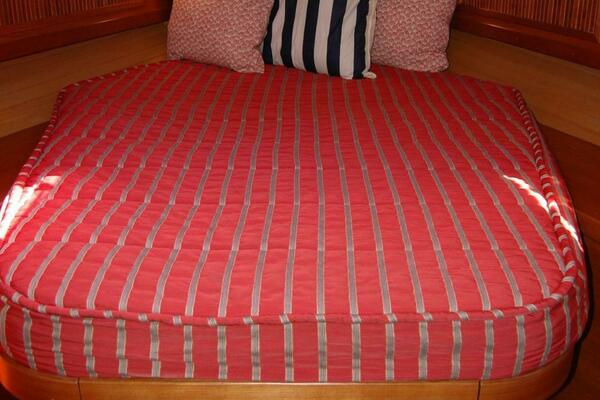 Eight Bells 36ft Sabre Yacht For Sale