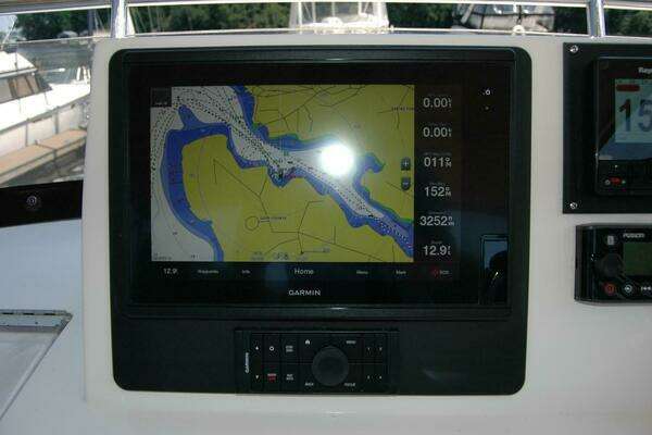 Sabre 36 Flybridge Sedan Yacht For Sale