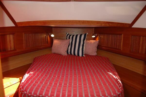 Eight Bells 36ft Sabre Yacht For Sale