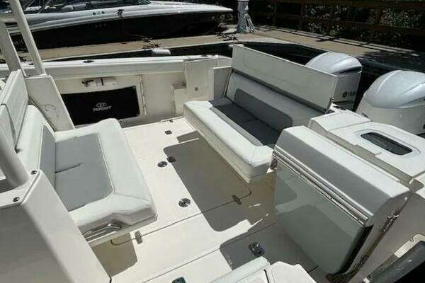 Pursuit S 328 Yacht For Sale