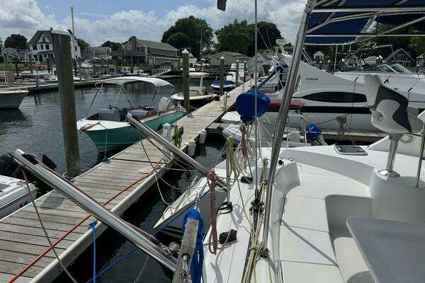 Lagoon 380 Yacht For Sale