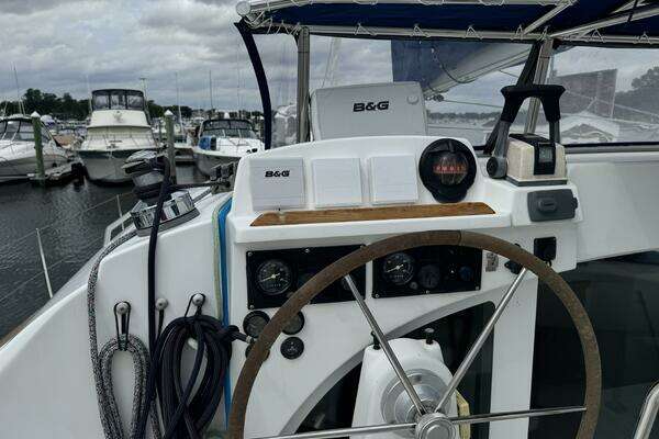 Lagoon 380 Yacht For Sale