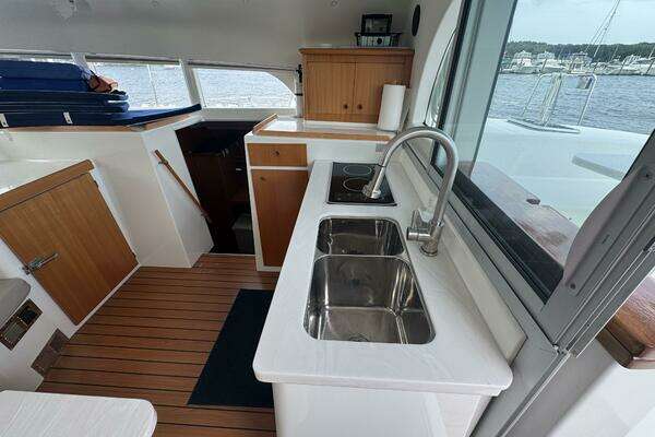 Lagoon 380 Yacht For Sale