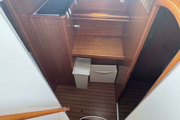 Lagoon 380 Yacht For Sale