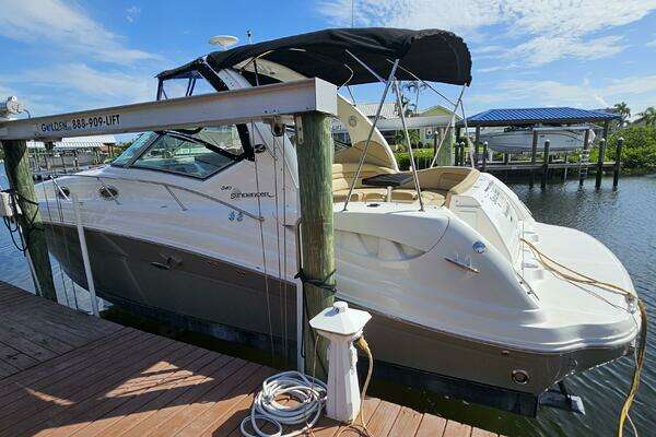 Photo of the 2007 Sea Ray 