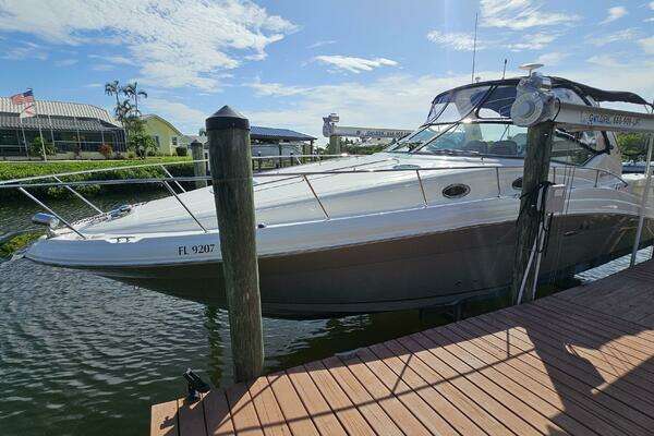 Photo of the 2007 Sea Ray 