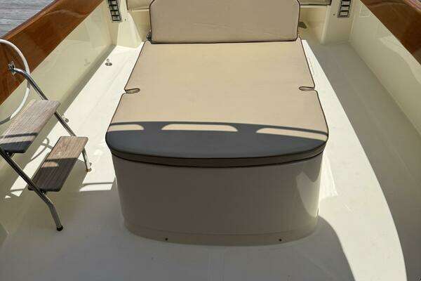 Hinckley Picnic Boat Yacht For Sale