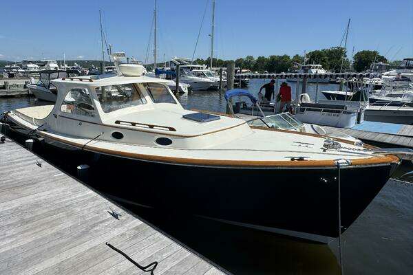 Hinckley Picnic Boat Yacht For Sale