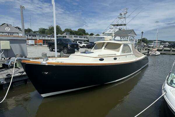 Hinckley Picnic Boat Yacht For Sale