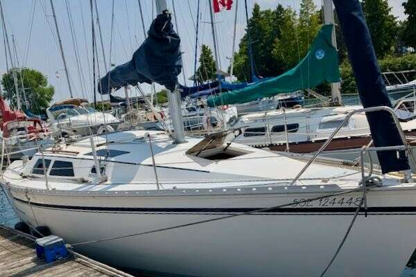 30-ft-Hunter-1990-30-Wayward Mississauga  Canada  yacht for sale